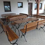 Penzion Treti Frejd Konukevi Bořetice